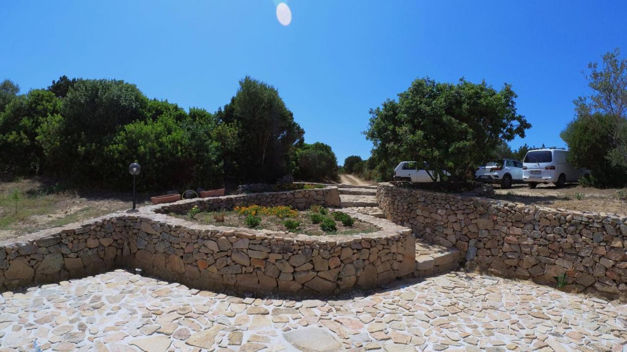 Monti Russu Natural Guest House Aglientu Kültér fotó
